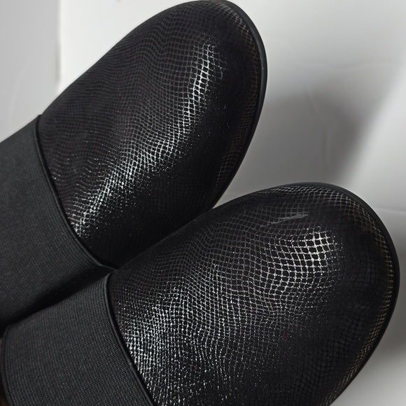 {Clarks}  Unstructured Women's Elegant Black Women's Loafers - Size 10 N - Picture 4 of 12